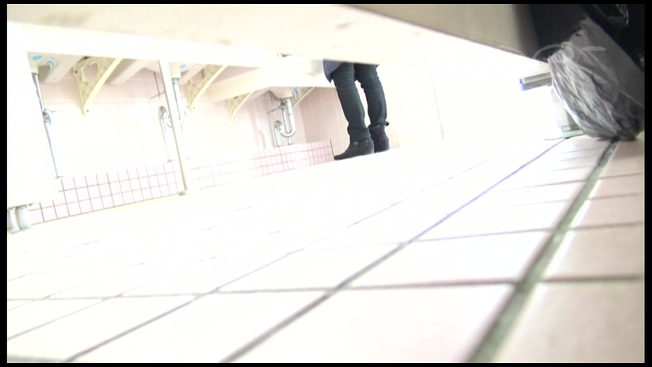 至高洗面所盗撮 Vol.36 体育館 熟女はおすきですか Part.2 サンプル画像5