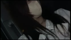 車内で後輩達にカメラを回させ乱暴に彼女の身体を弄ぶつもりだったが、本気汁を見せつけながら興奮するその姿は18歳とは思えないエロに貪欲な娘であった サンプル画像0