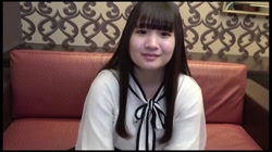 幼さが残る18才の黒髪清楚の女の子。 夢の為にAV撮影、はじめての中出しまで サンプル画像1