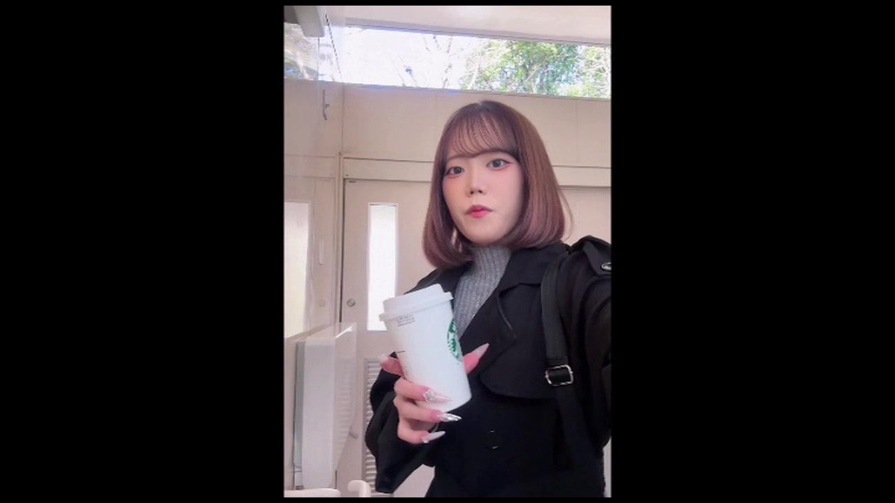 ※公然わ〇せつ【初】休日の昼間にノーブラ乳首露出で散歩させられ恥じる看護〇生。愛液ダダ洩れでイキ狂う生ま〇こに二度の種付け。。。 サンプル画像