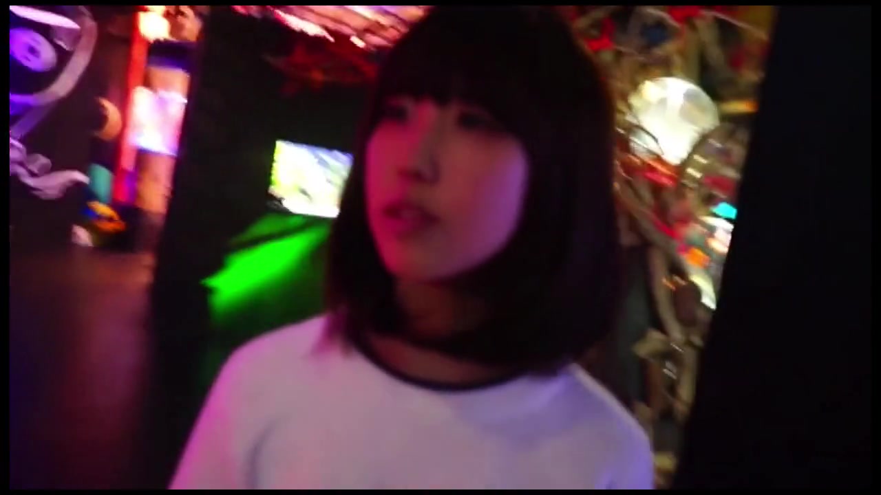 【顔出し】 合法ロリ18歳スジマン。ありえないギャップ。ヨダレ滴る舌ピフェラで昇天 ！デカめの尻をパンッパンッパンッ！！ サンプル画像