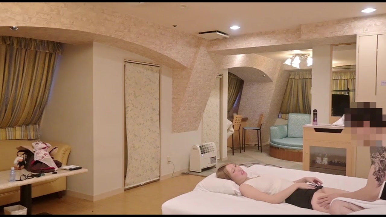 【中出し】裏オプ上等！ドエロいGALエステ嬢にドッピュドピュ♡僕の精*全部搾精されちゃいました。 サンプル画像