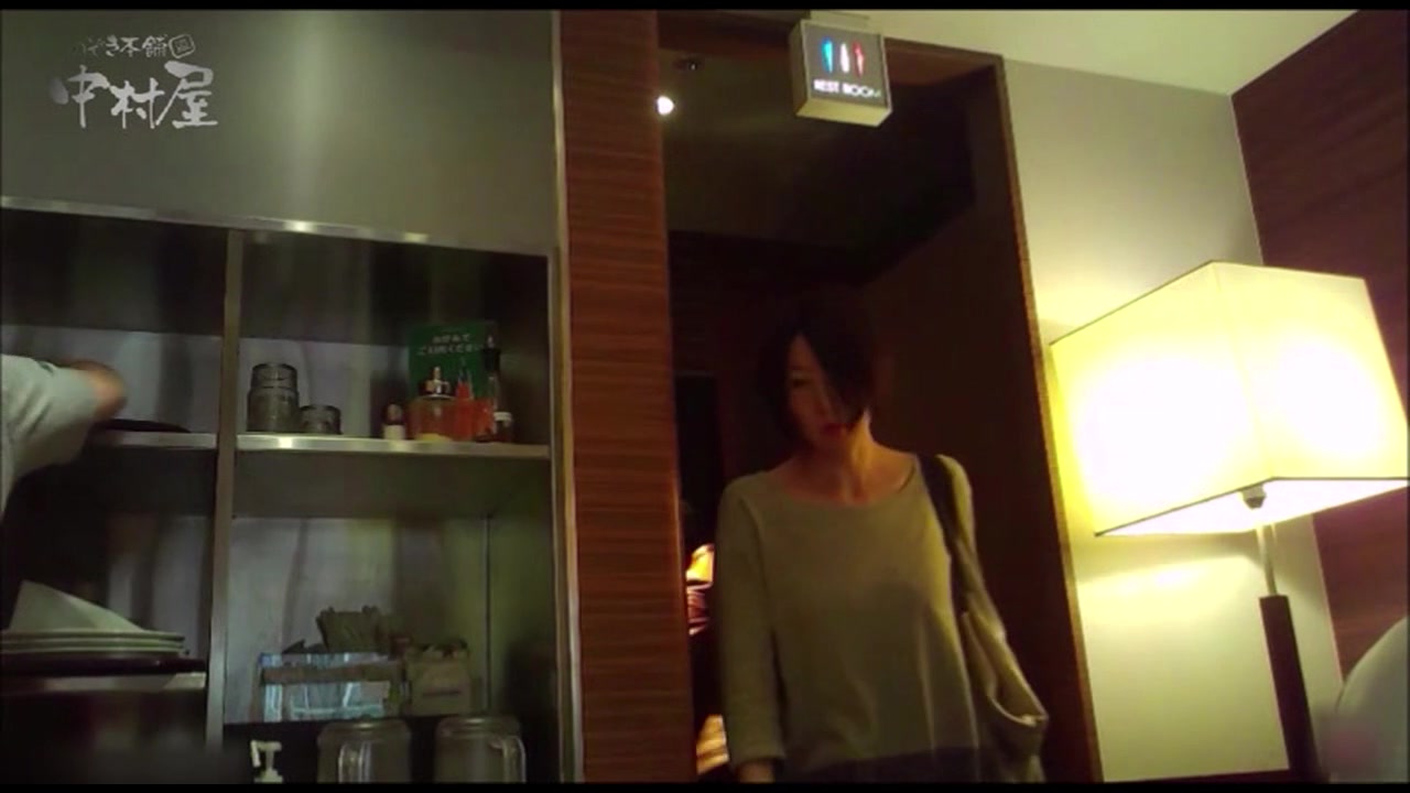 女子トイレ盗撮 某ファミレス編 vol.29 サンプル画像