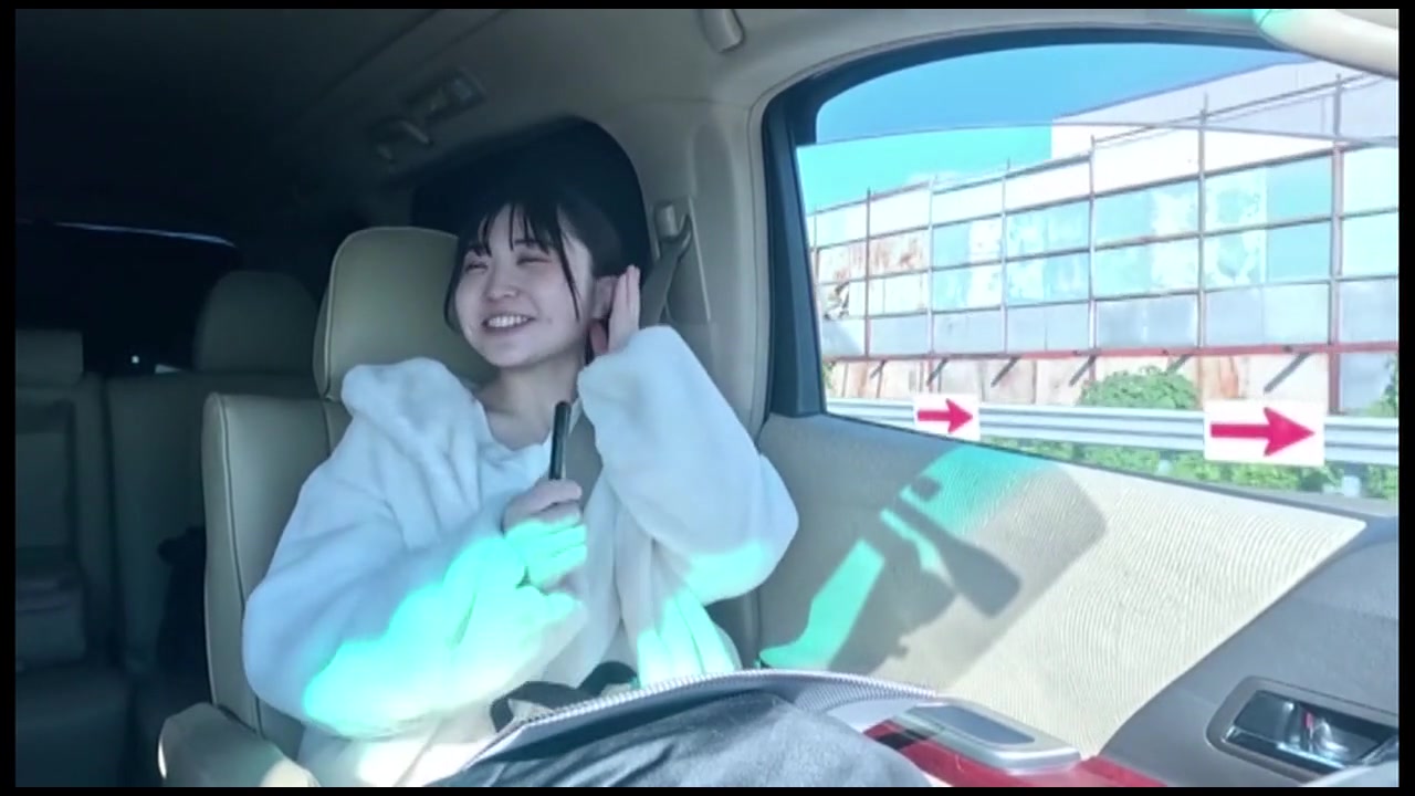 【初撮り】【顔出し】 アイドル顔負け。今年1、奇跡の逸材。〜悪徳ヒッチハイク〜 サンプル画像1
