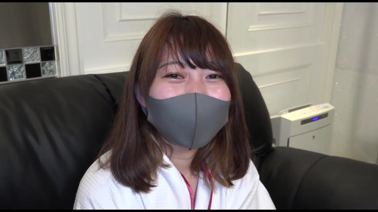 初撮り22歳JD。エロボディスーツが映えるGカップ・美尻を前から後ろから360度堪能。搾り取られるよ サンプル画像