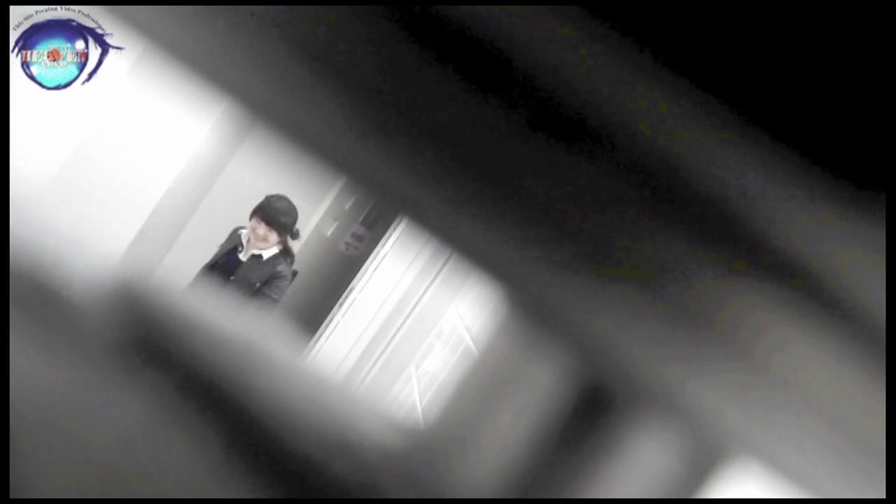 お銀さんの 洗面所突入レポート お銀 Vol.64 今年もこの季節がやってきました。 前編 サンプル画像