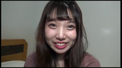 初撮りお蔵出し♥あどけなさの残る、黒髪ロングの色白美少女♥♥照れつつ感じちゃってる姿に萌えまくりです♪ サンプル画像