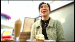 【無修正ｘ個人撮影】掲示板で旦那をディスる50代美熟女が初めての不倫！脱ぐとめちゃくちゃエロイ垂れたHカップにビラビラ蝶々マンコが淫乱な人妻とホテルで密会してみた サンプル画像