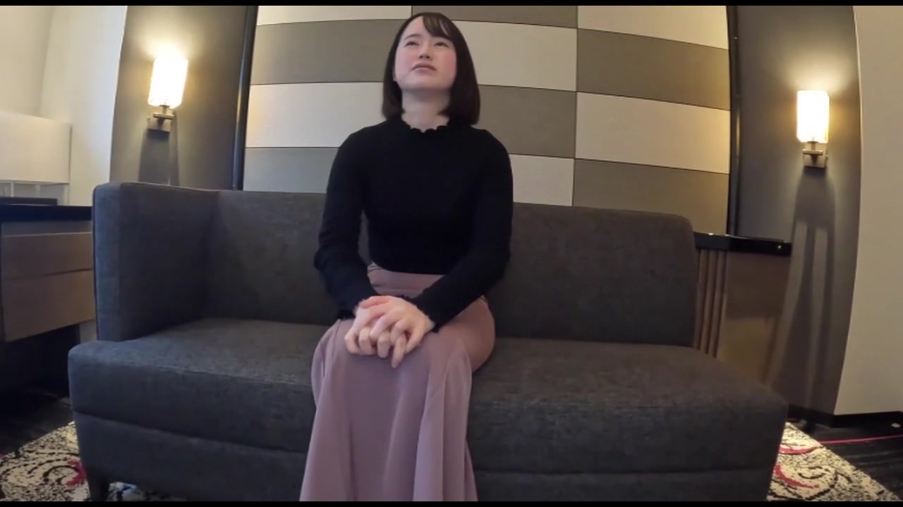 【顔出し！】地方女子アナ内定の美女まゆちゃんに最後の火遊びでおじ精*を大量孕ませ生中出し！！ サンプル画像