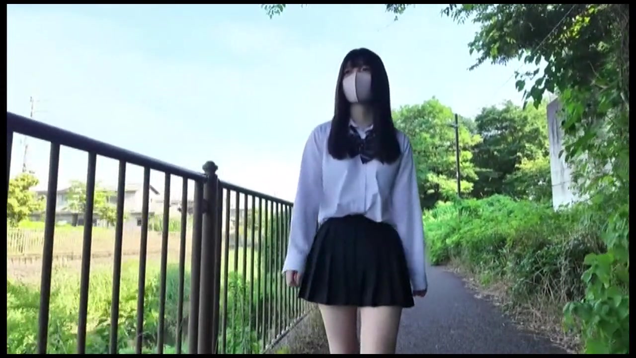 個撮10618歳のパイパンリフレ嬢 初ハメ撮りでくぱぁ野外露出と中出し後は何度も再注入後Disc-1 サンプル画像2