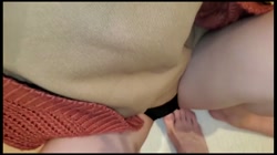 北国の美人妻。お子さんを連れ出し寝室で二人立て続けに中出し サンプル画像0