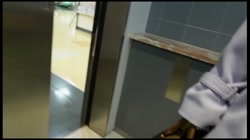 初撮影！！D◯c◯m◯ショップで働く性欲が強い美人ショップ店員を誘い出し真昼間から不貞情事を働きご無沙汰淫乱ボディに2回生中出し！！ サンプル画像