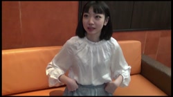 スタイル抜群のスレンダー美乳ロリ系学生コンビニ店員の中出しとフェラ抜き！夜勤にこんな娘いていいの？ サンプル画像3