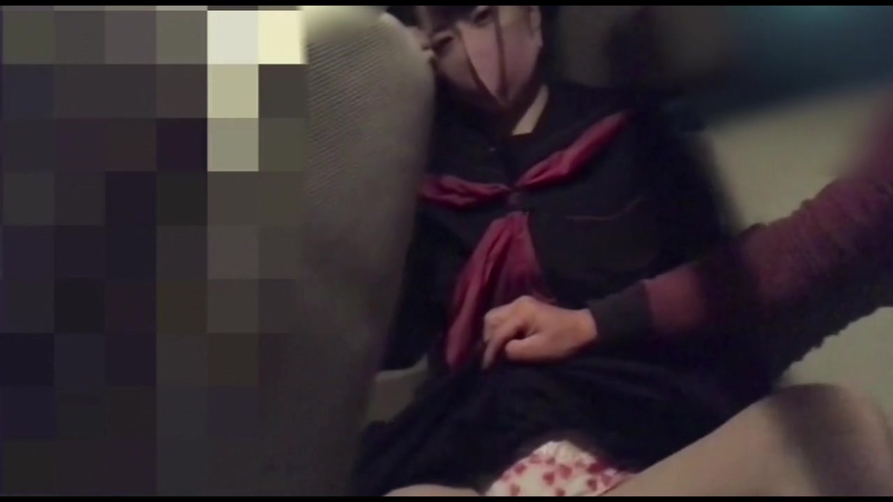 【素人個撮】【本物】彼氏持ちの制服美女がカラダを好き放題弄ばれ最終的に膣奥深くまでぶっ挿され中出しされる サンプル画像
