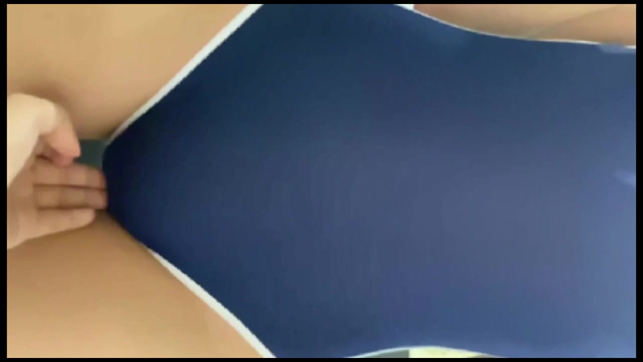 【卒業】19のFカップういちゃんスク水で大量生中出し・ジャグジーで顔射！！口周りは一週間溜めた精液でドロドロ！！！ サンプル画像2