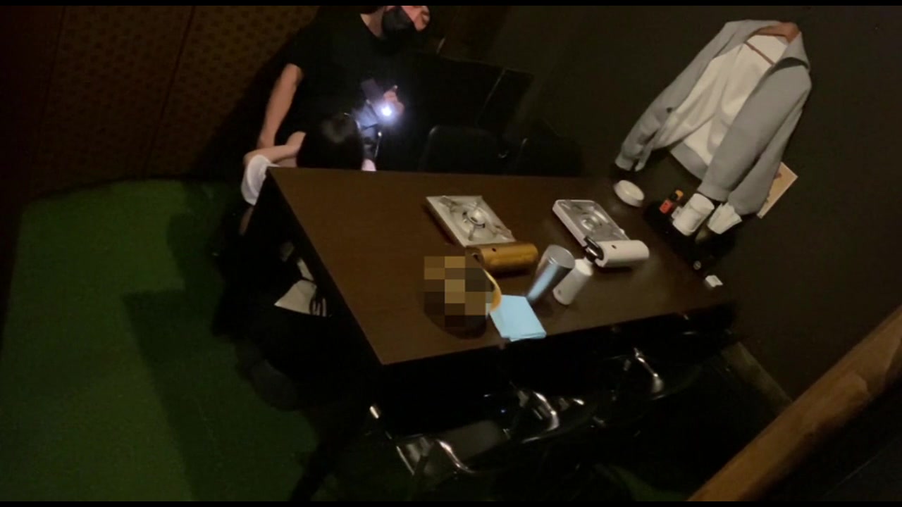 【個撮】まさかの紹介したバイト先で、ハメ撮りさせられるとは思ってなかったでしょう。 サンプル画像