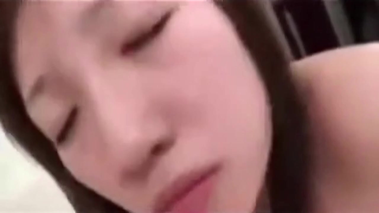 電マ&チンコで何度もイク激カワ美少女 サンプル画像19
