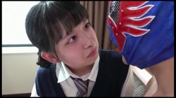 ヌードモデルならと来た小動物系美少女。華奢で小さなその体を見ていたらヤりたくなってハメ撮り交渉！！ 前編 サンプル画像3