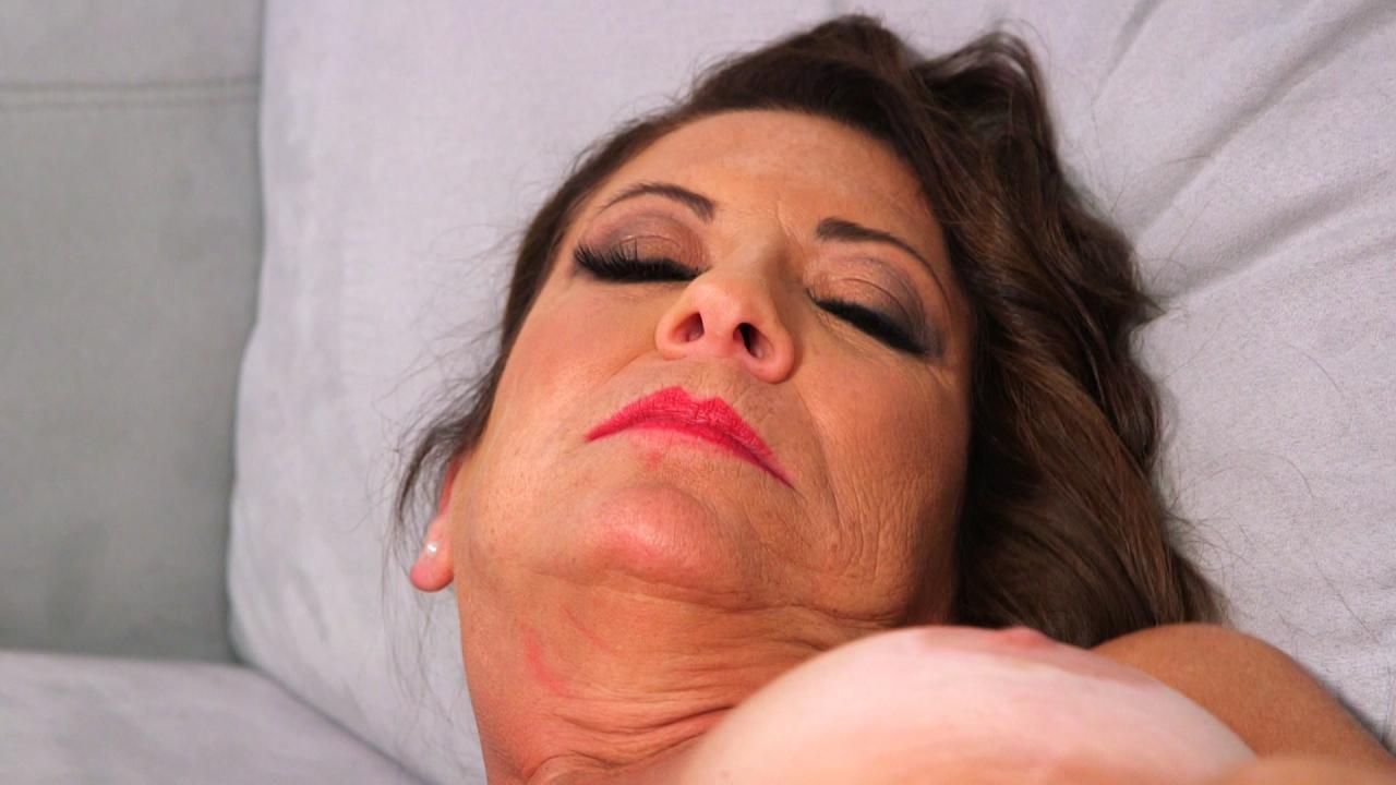 Horny 50 Plus MILFs X Cut 5 サンプル画像