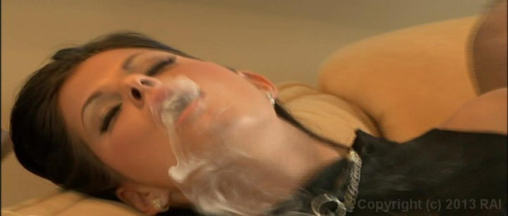 Private Specials 10: Smoking Sluts サンプル画像