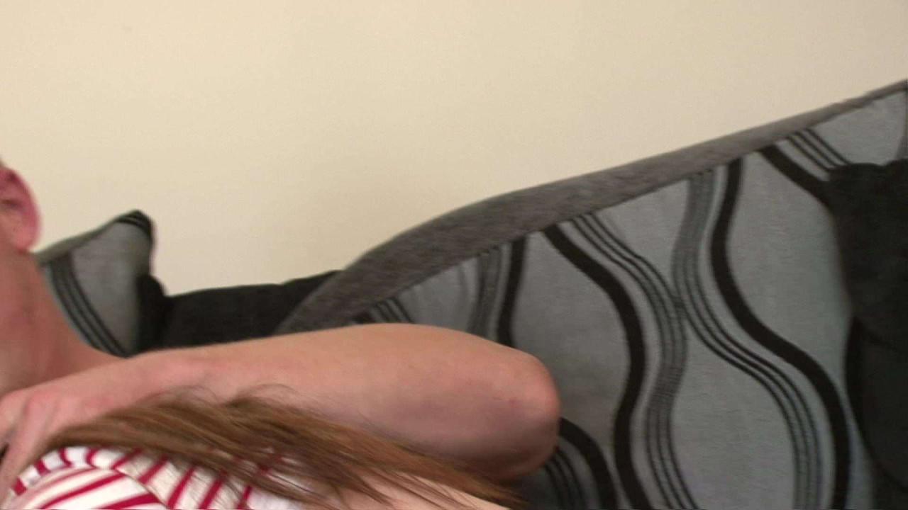 Naughty Girls Get Fucked サンプル画像