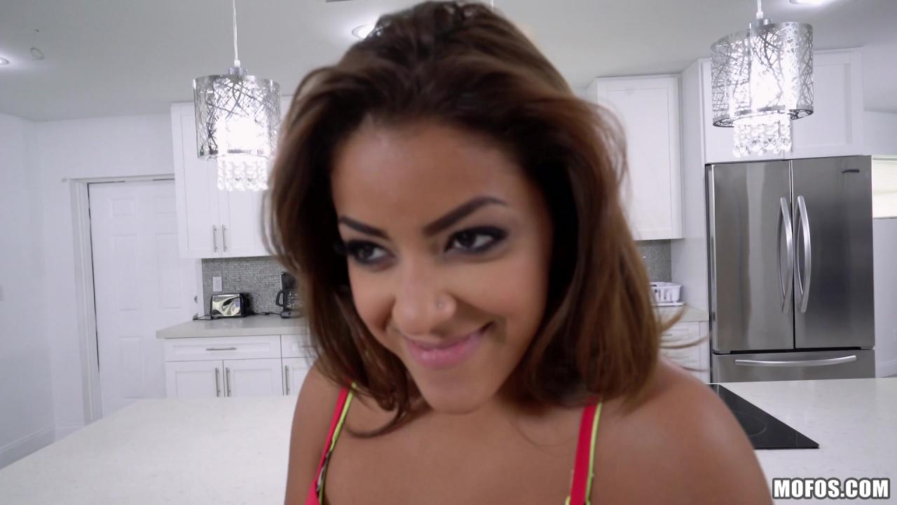 Spicy Latin Girlfriends サンプル画像18