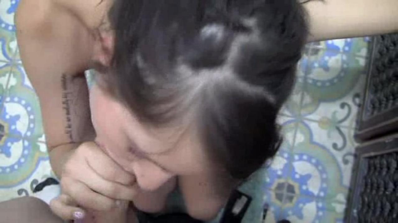Amateur Deepthroat Blowjobs 3 サンプル画像