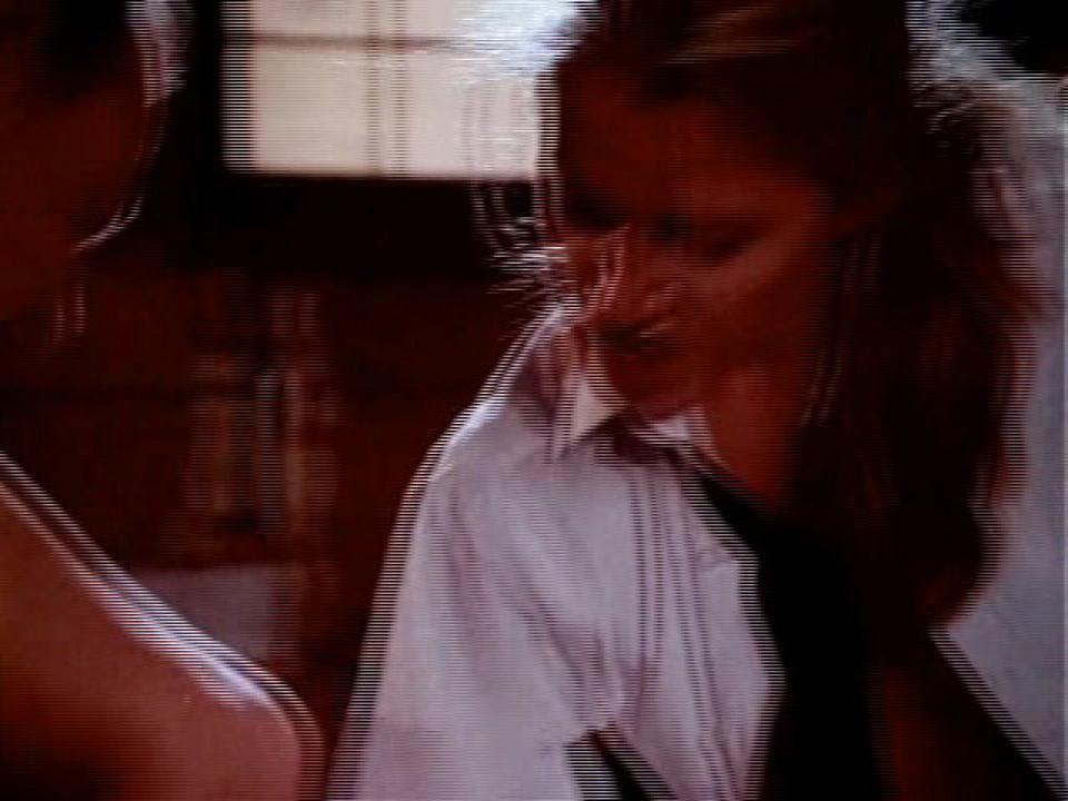 Lesbians Experimenting With Dick サンプル画像