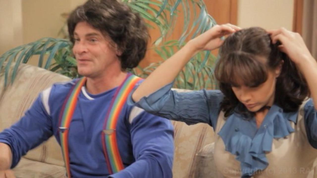 Mork & Mindy: A XXX Parody (2 DVD Set) サンプル画像