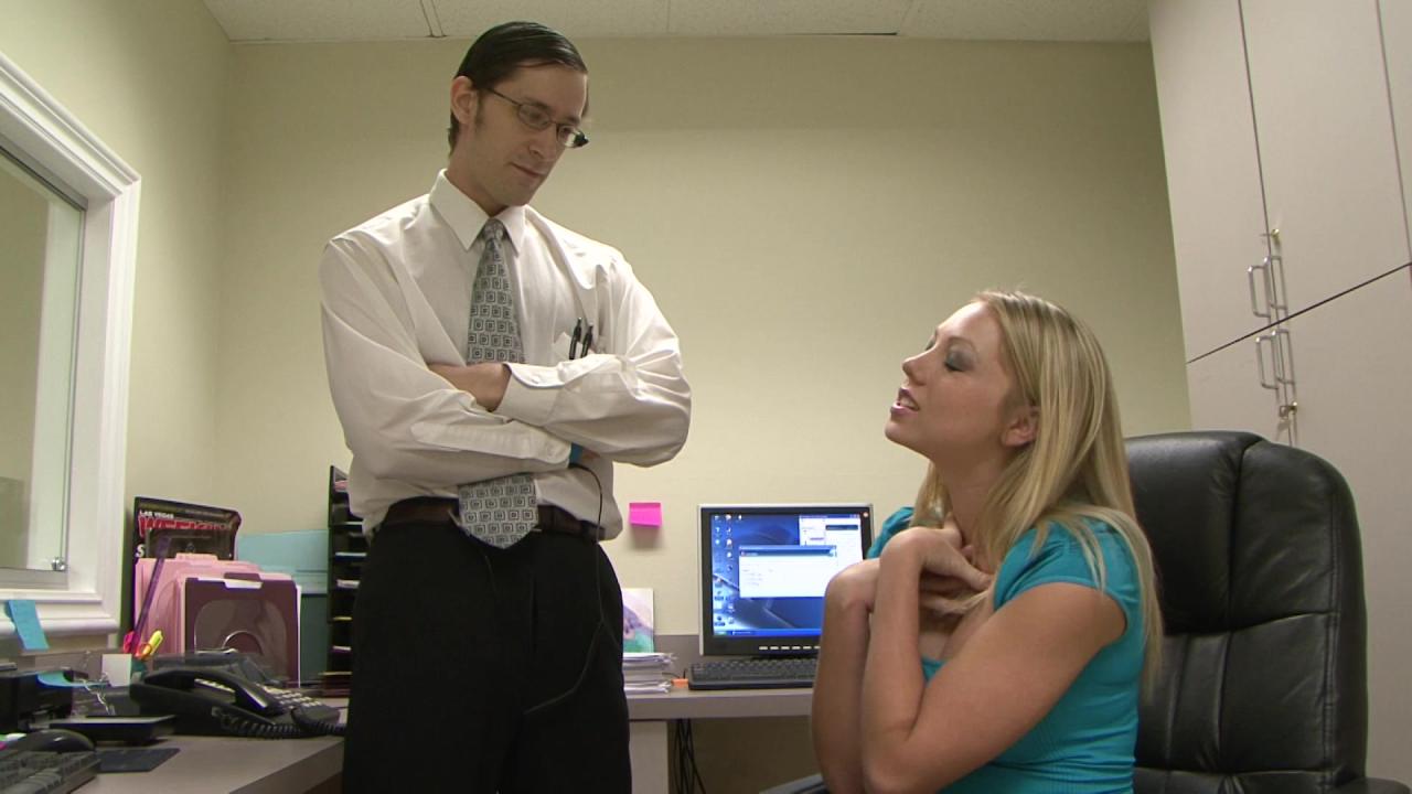 Dirty Office Flings サンプル画像
