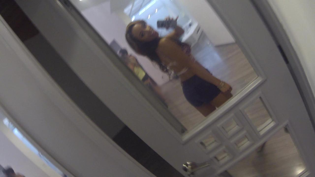 Selfies 2.0 サンプル画像