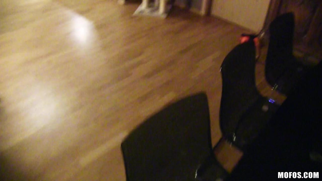 Hunting 4 Amateur Pussy 3 サンプル画像