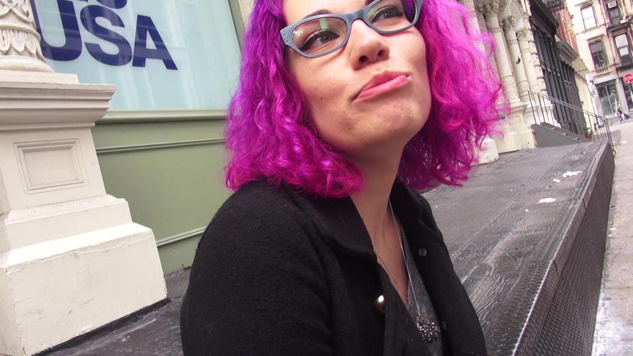 Fucking Around In NYC (2 DVD Set) サンプル画像