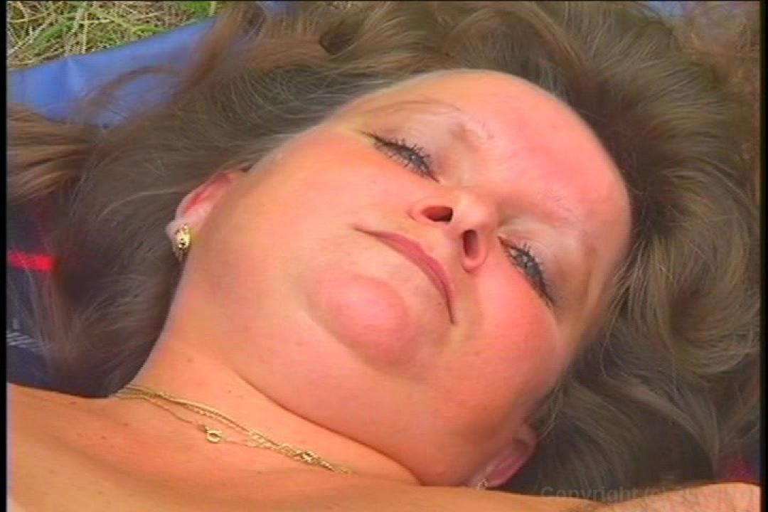 Chunky Mature Women 7 サンプル画像28