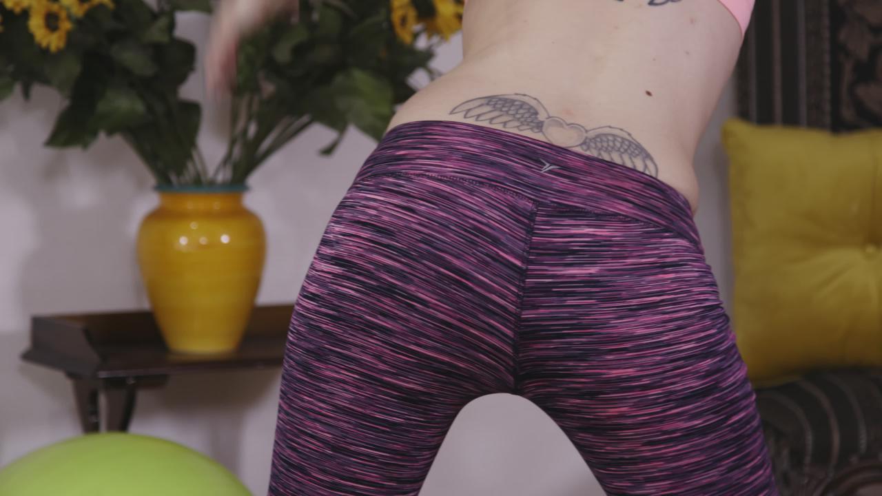My Black Yoga Instructor サンプル画像24