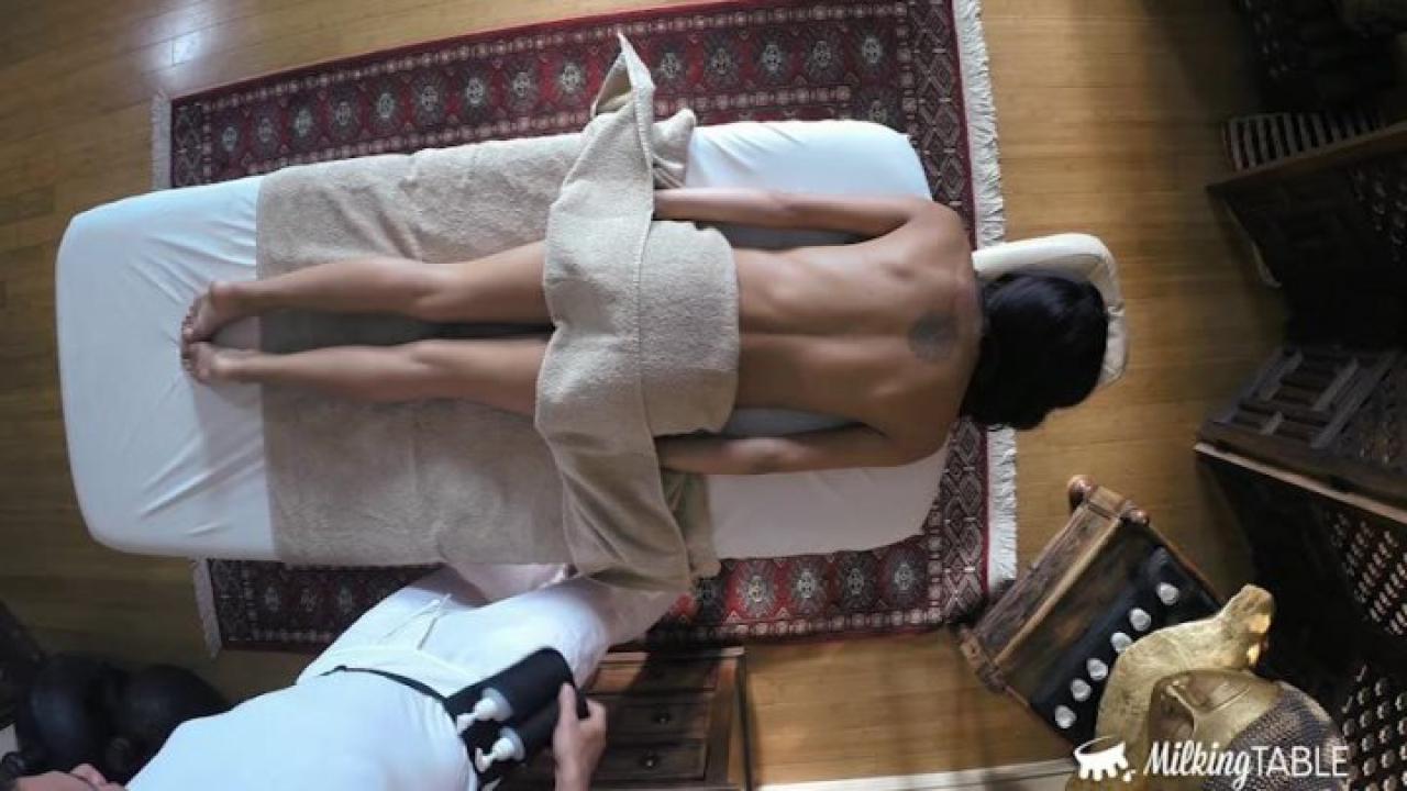 I Cheated On Him サンプル画像