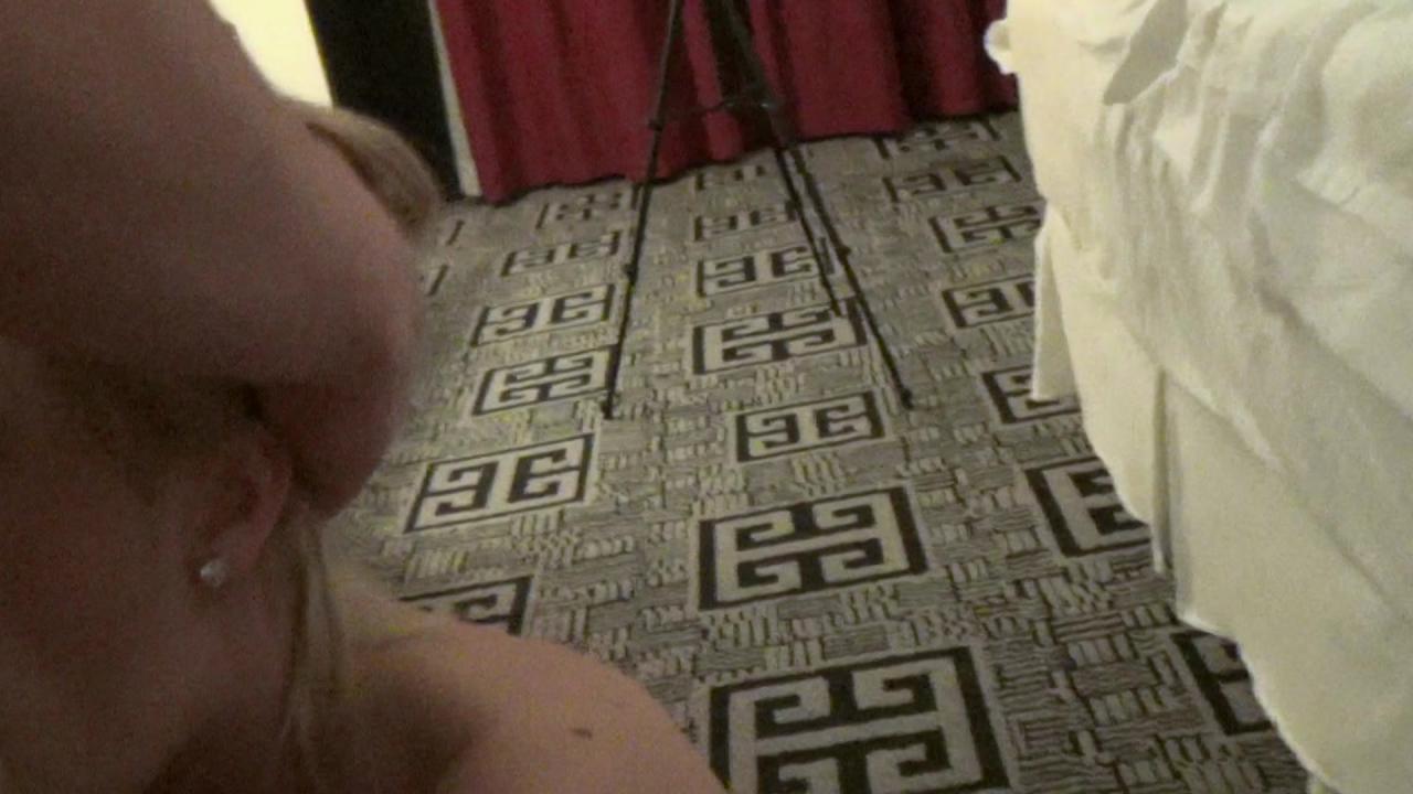 100% Real Swingers: They're Barely 18 サンプル画像