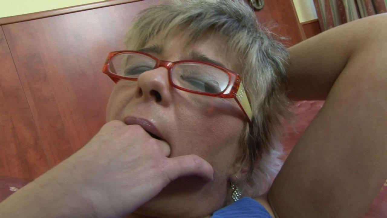 Grandmas Gone Black サンプル画像