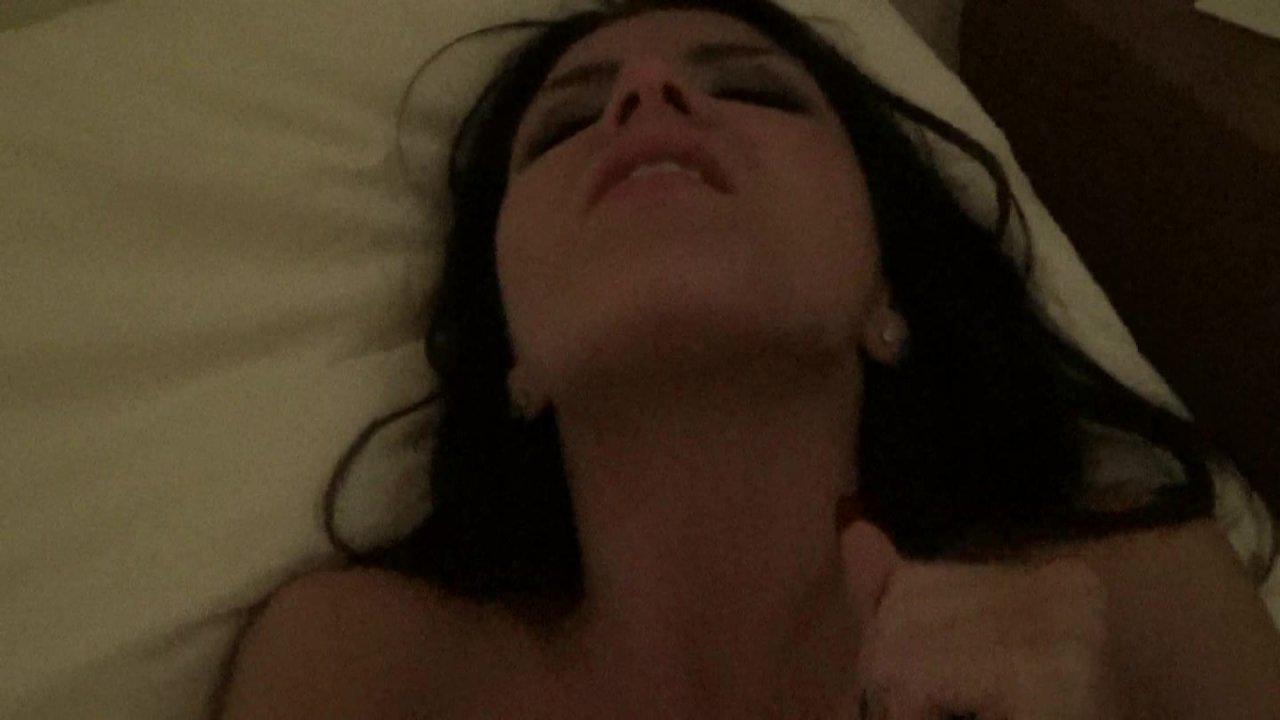 She Fuckin' Loves It 2 サンプル画像
