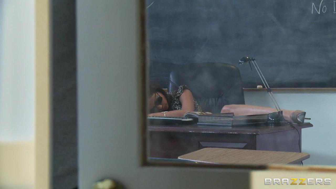 Big Tits At School 15 サンプル画像