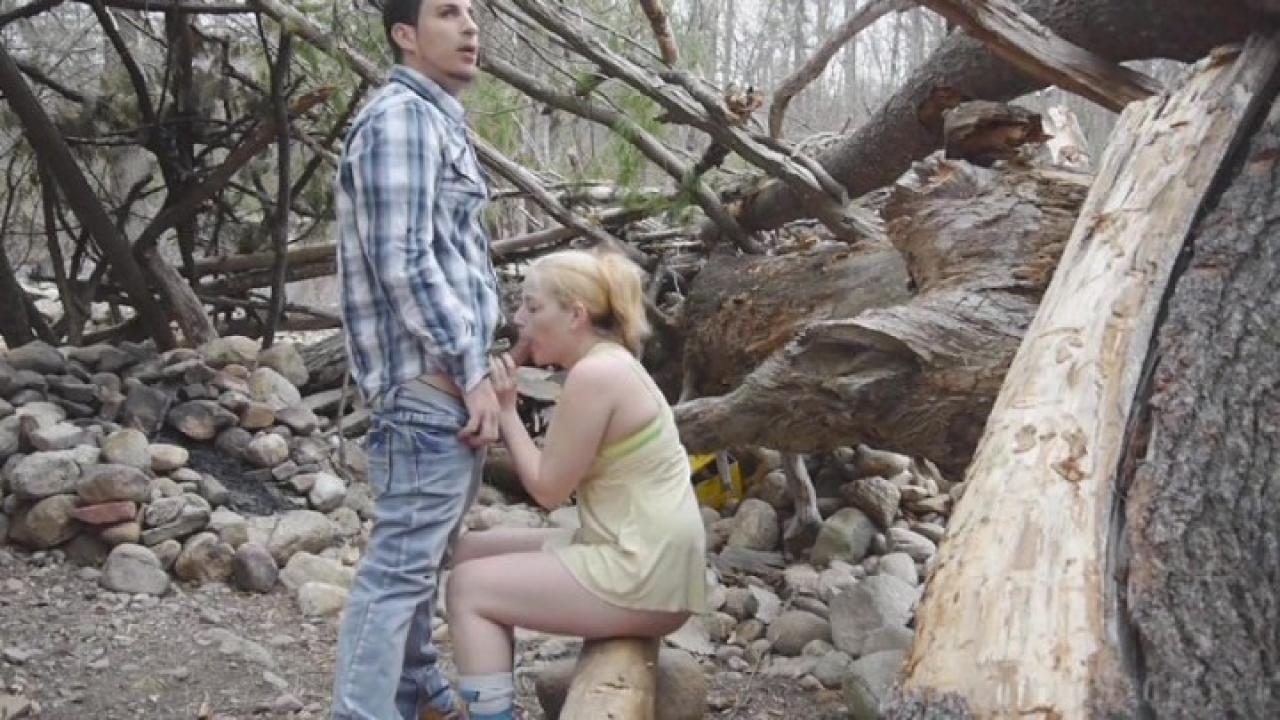 Amateur Outdoor Sex 4 サンプル画像1