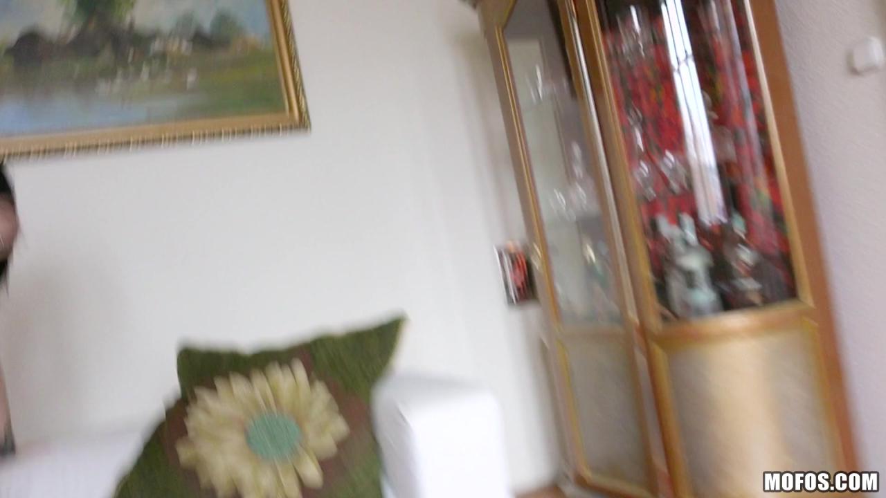 Naughty Teen Tourists サンプル画像5