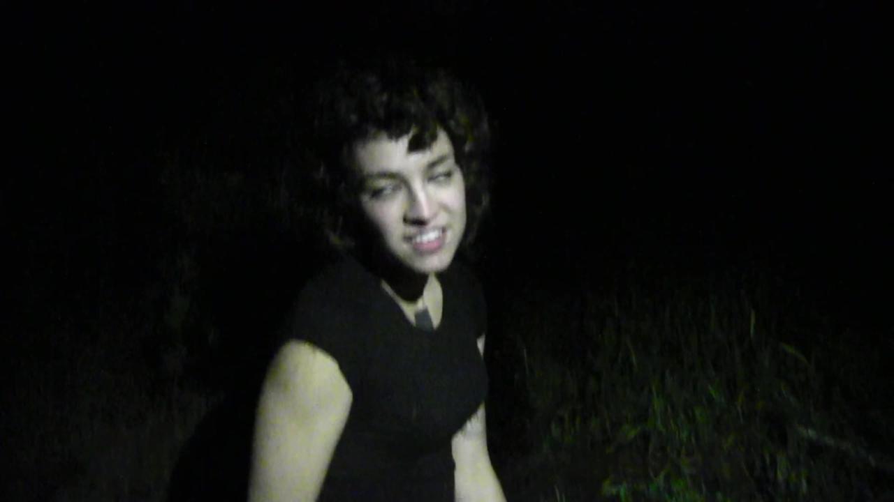 Lesbians In The Wild サンプル画像