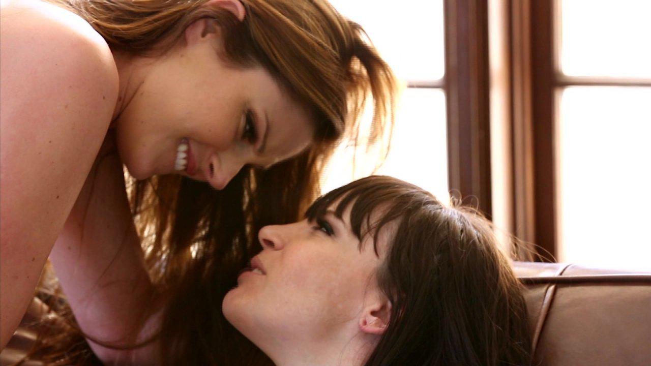 Lesbian Fantasy (2 DVD Set) サンプル画像