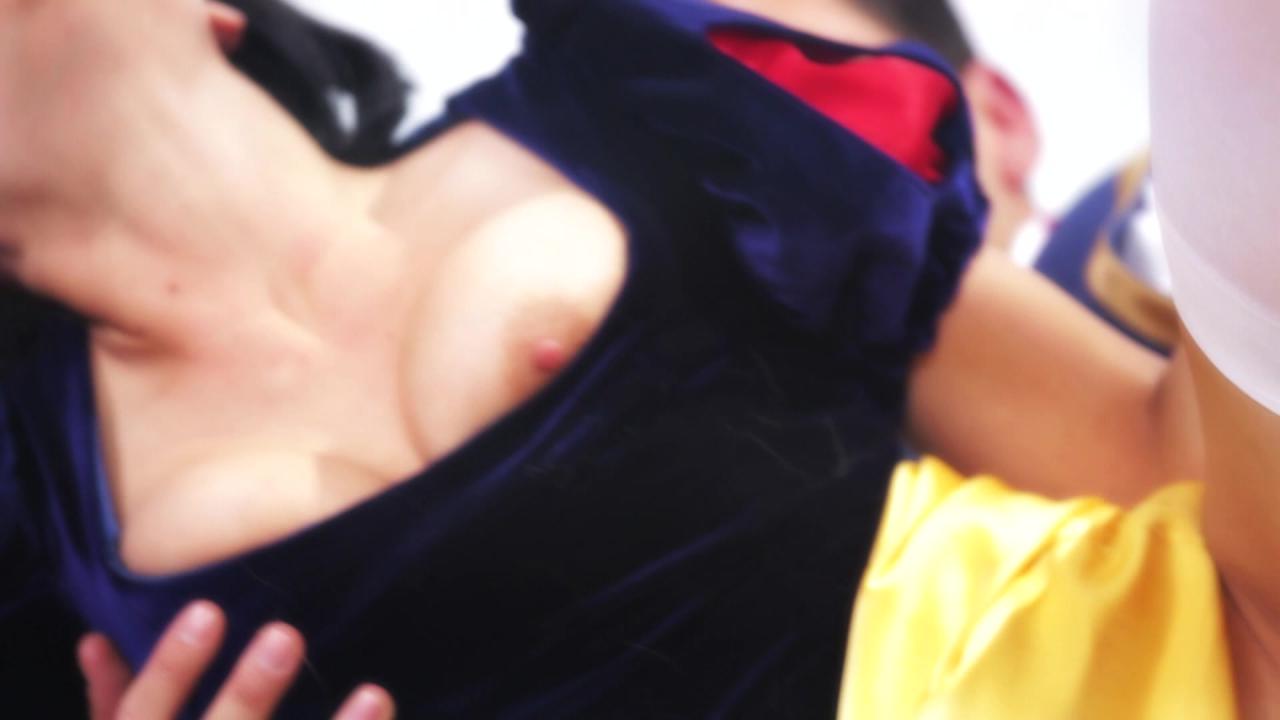 Snow White XXX: An Alex Braun Parody (2 DVD Set) サンプル画像