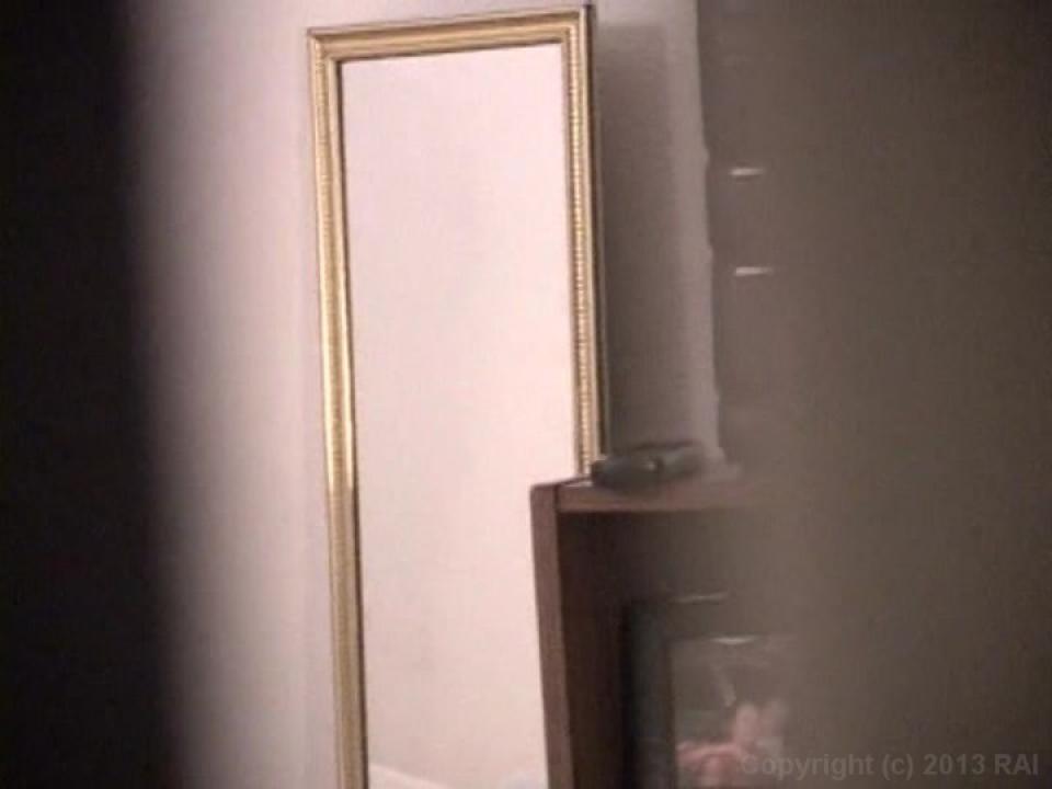 Young Home Videos (2 DVD Set) サンプル画像