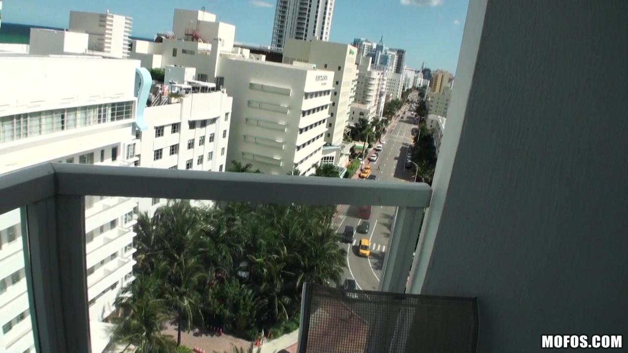 Latina Sex Tapes 16 サンプル画像