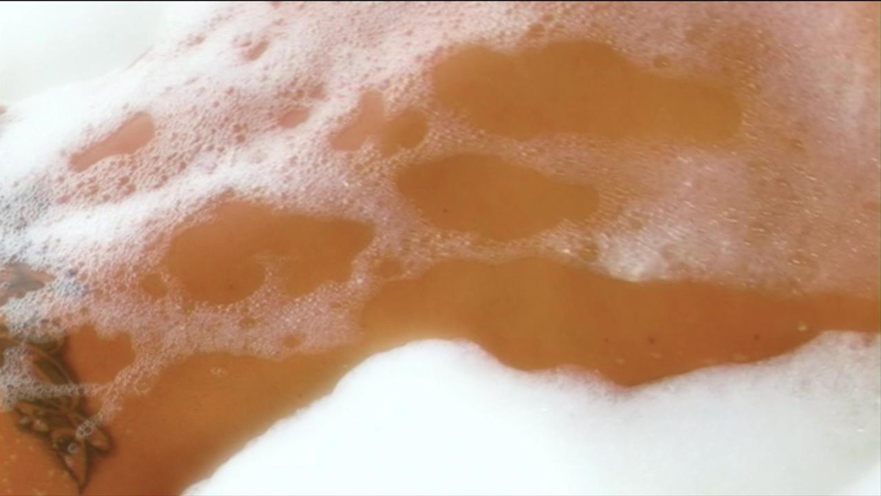 Wet Bomb Shell Blondes サンプル画像