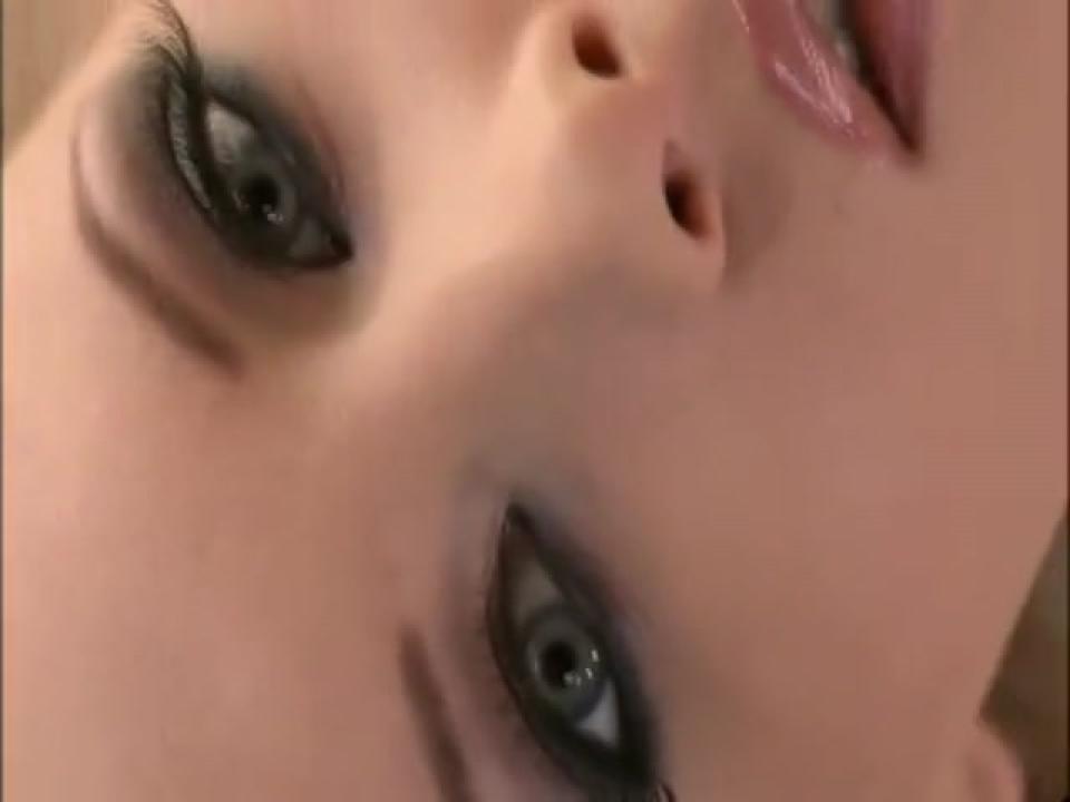 Private Specials 32: Euro Chicks Love 2 Dicks サンプル画像