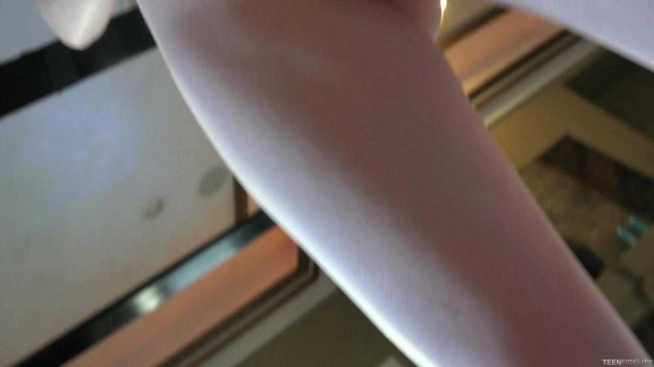 Cum Deep In Me! (2 DVD Set) サンプル画像25